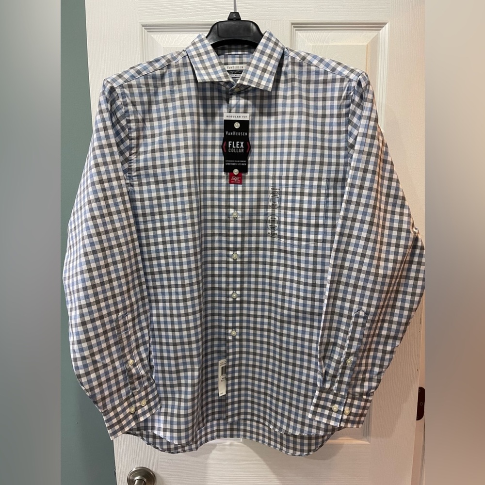NWT Van Heusen Men’s Large Button Up Long Sleeve Checked Flex Collar Shirt